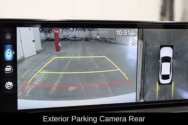 Used 2023 Genesis G80 Base image 10