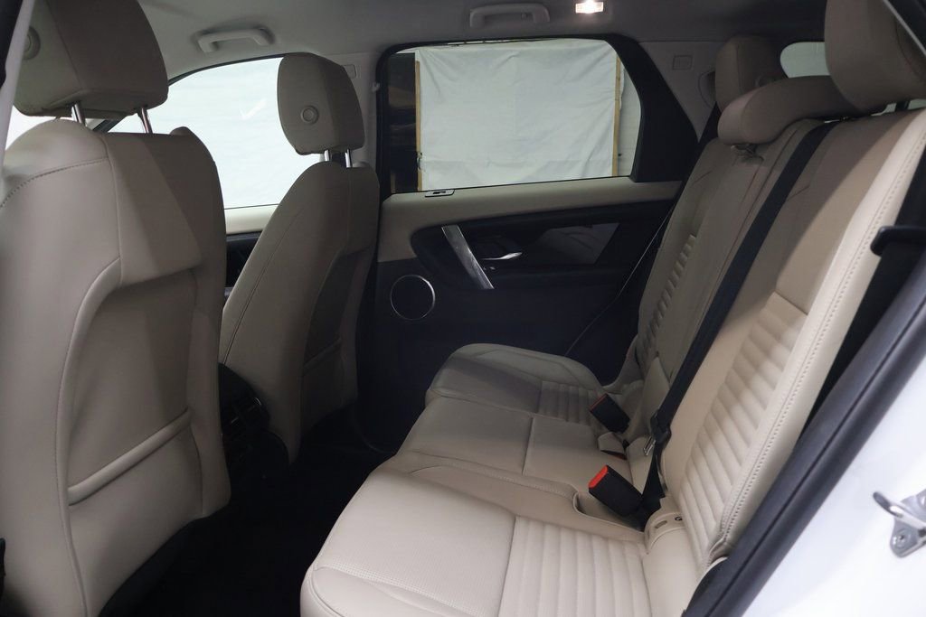 Used 2021 Land Rover Discovery Sport SE image 15