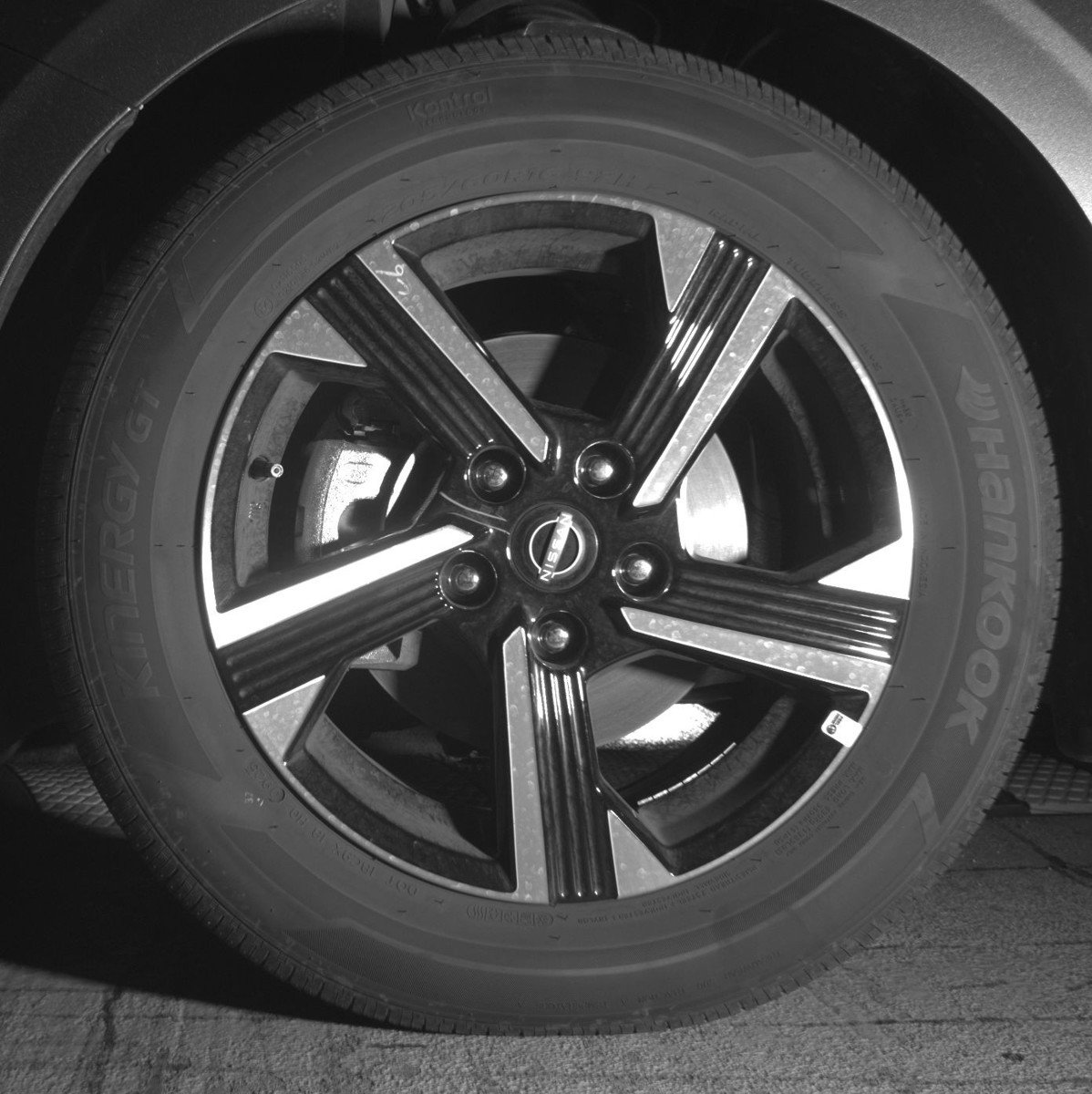 Used 2025 Nissan Sentra SV image 12