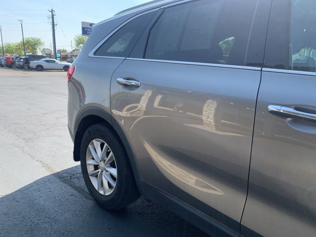 Used 2016 Kia Sorento LX AWD/4WD image 10