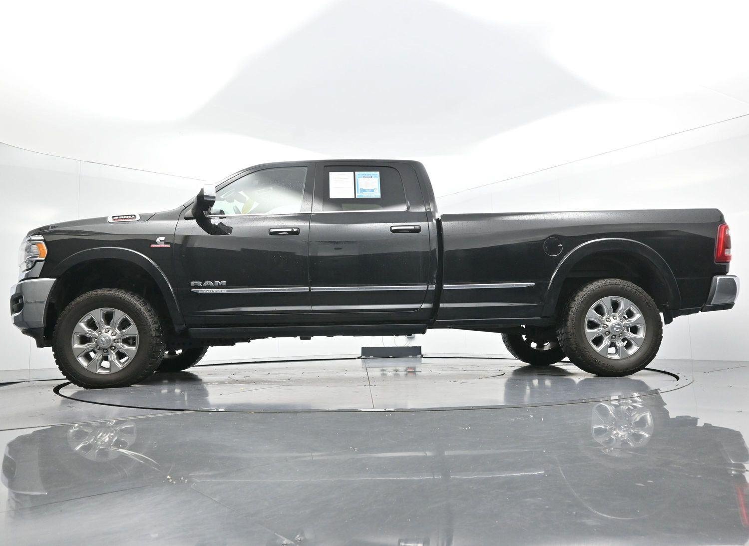 Used 2022 RAM 3500 Limited AWD/4WD image 45