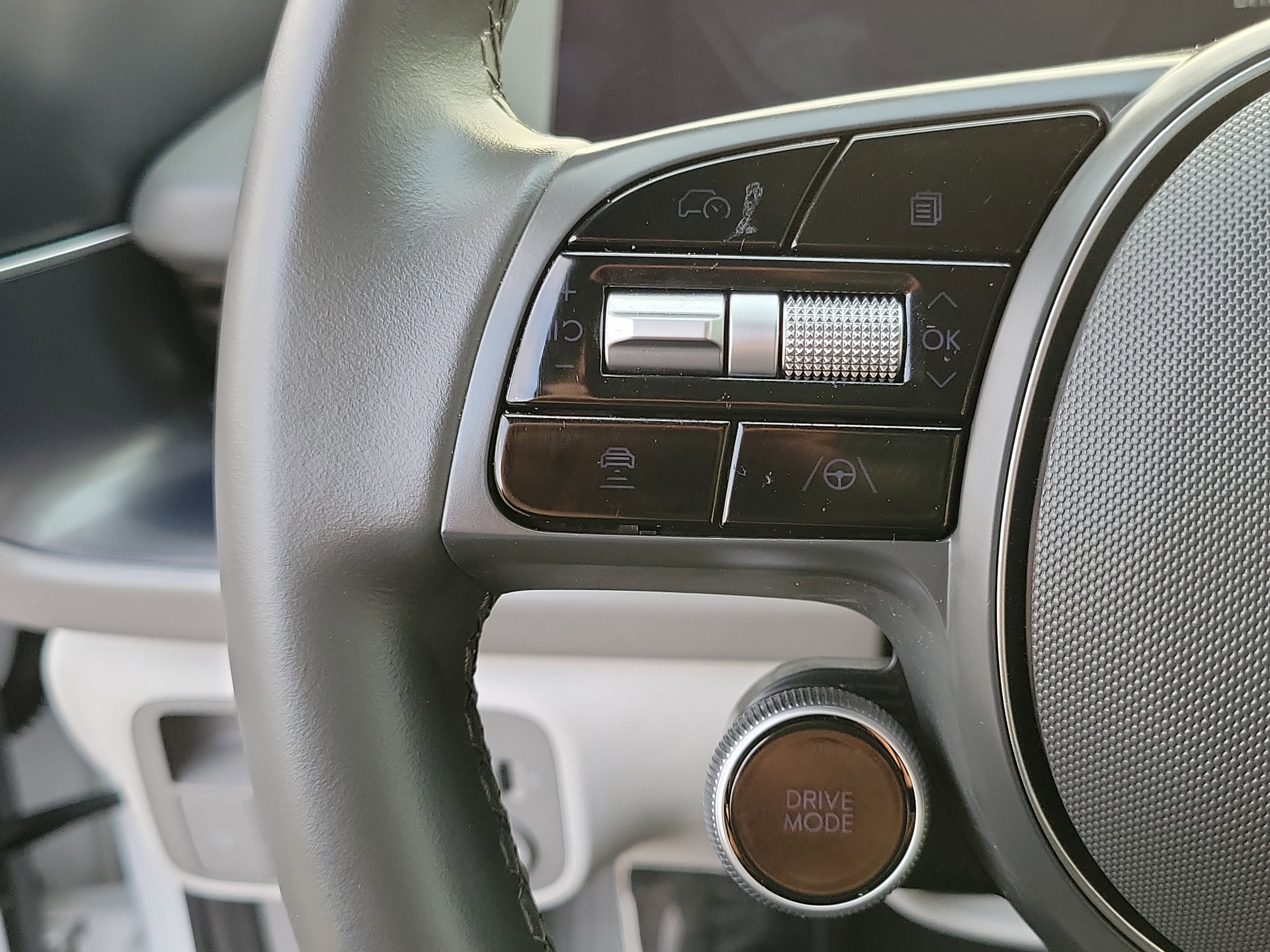 Certified 2025 Hyundai Ioniq 6 SEL image 7