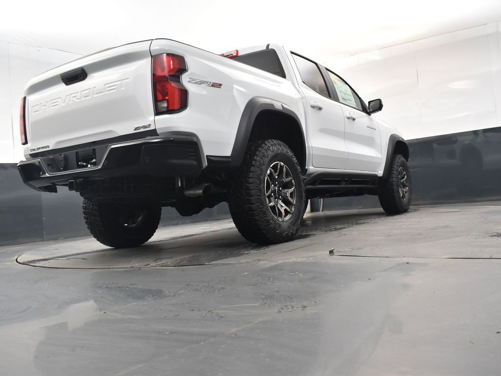 New 2026 Chevrolet Colorado ZR2 w/ Technology Package image 16