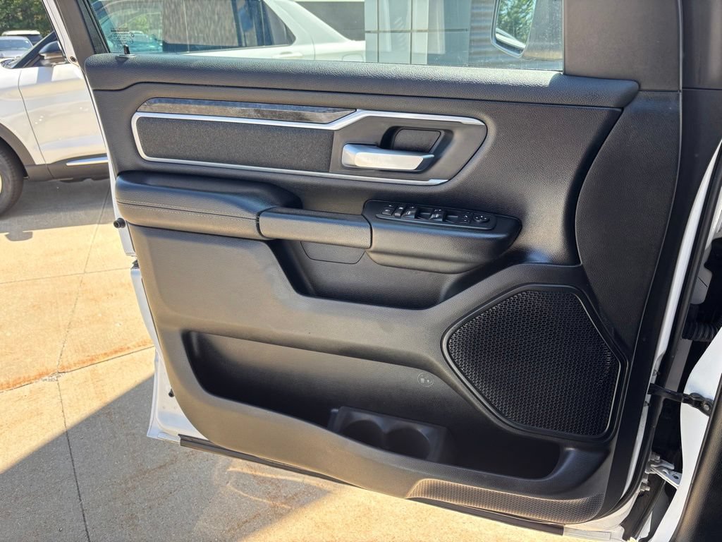 Used 2019 RAM 1500 Big Horn AWD/4WD image 18
