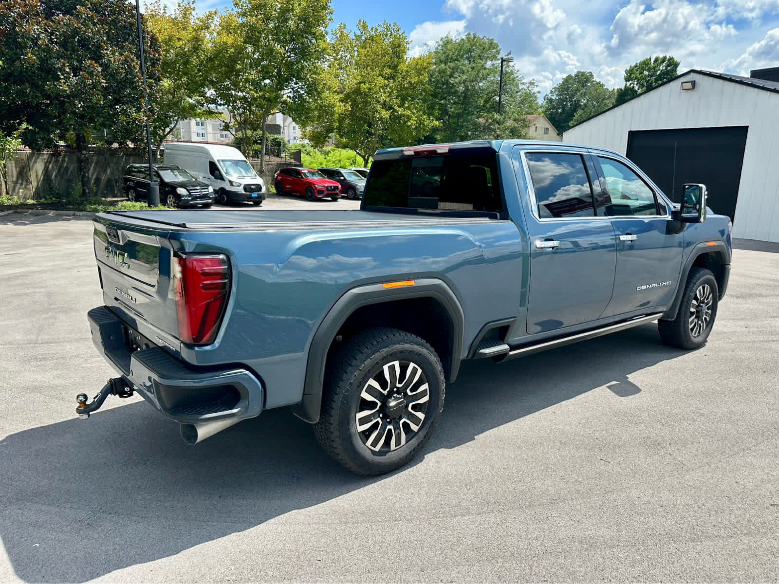 Used 2025 GMC Sierra 2500 Denali Ultimate AWD/4WD image 5