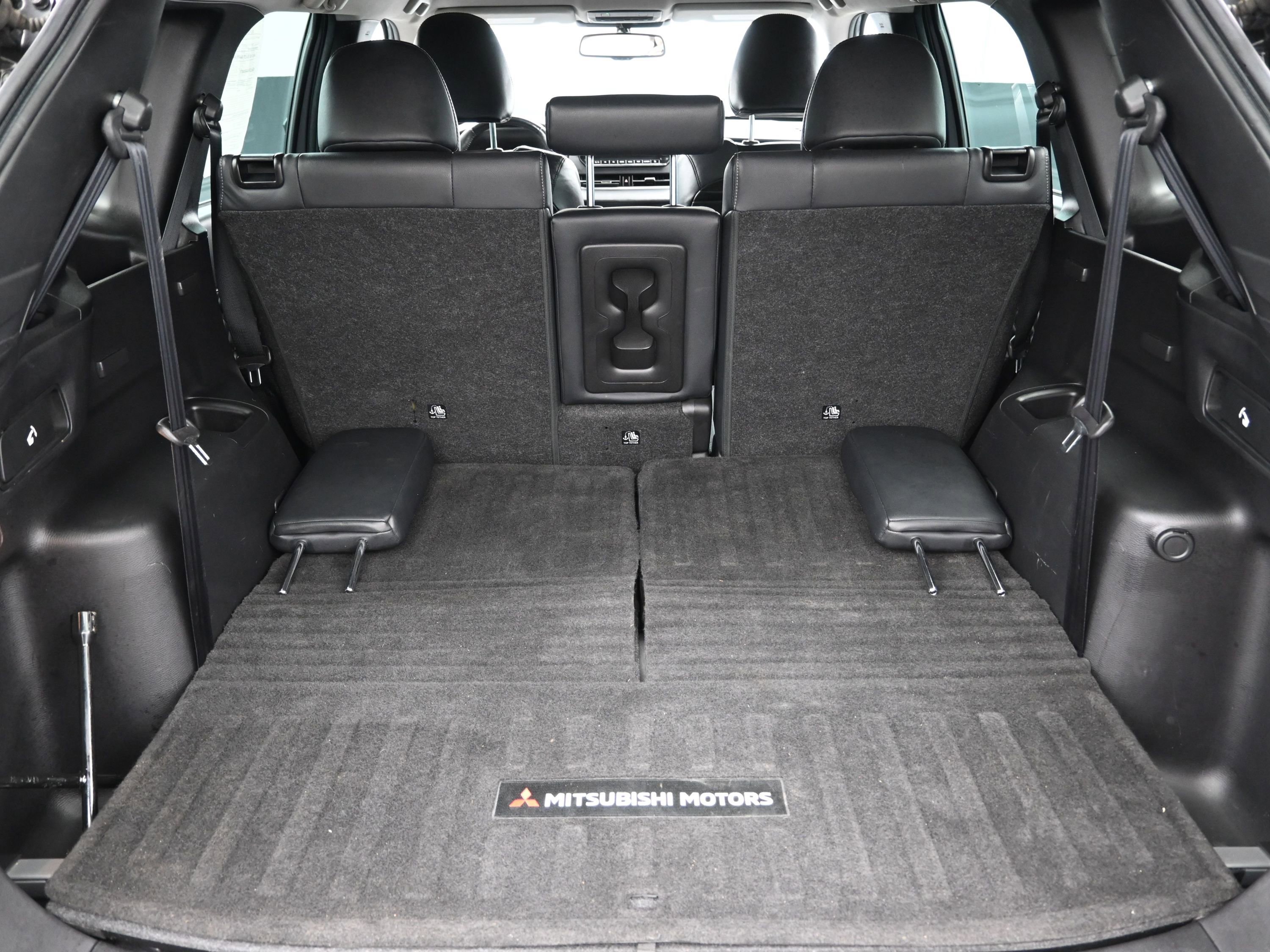 Used 2022 Mitsubishi Outlander SEL image 22