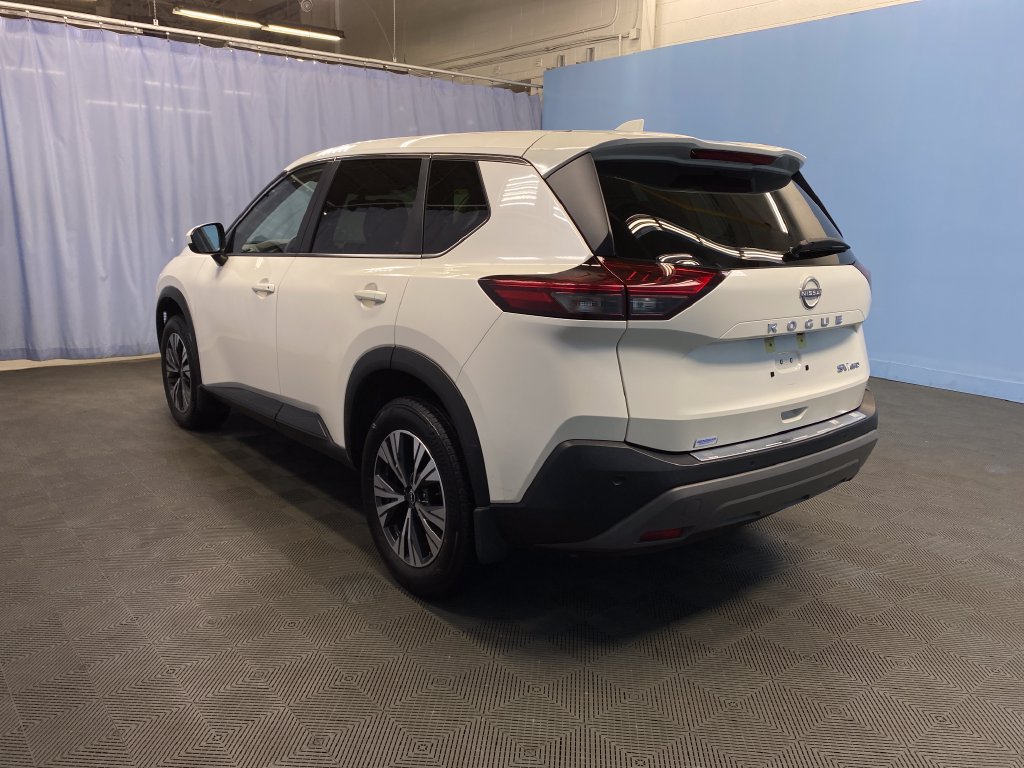 Used 2023 Nissan Rogue SV AWD/4WD image 4