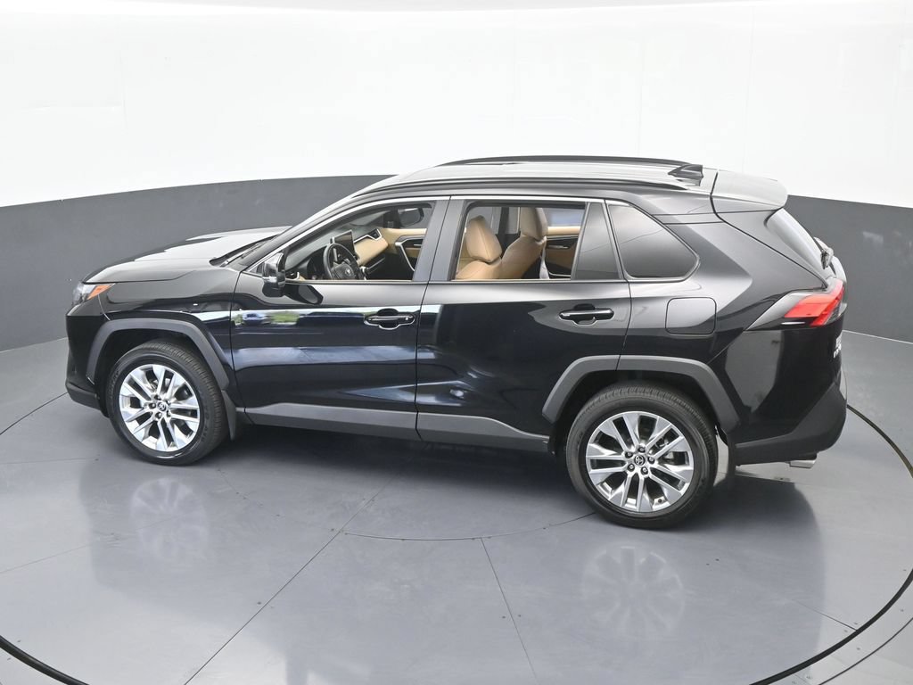 Used 2025 Toyota RAV4 XLE Premium FWD image 51