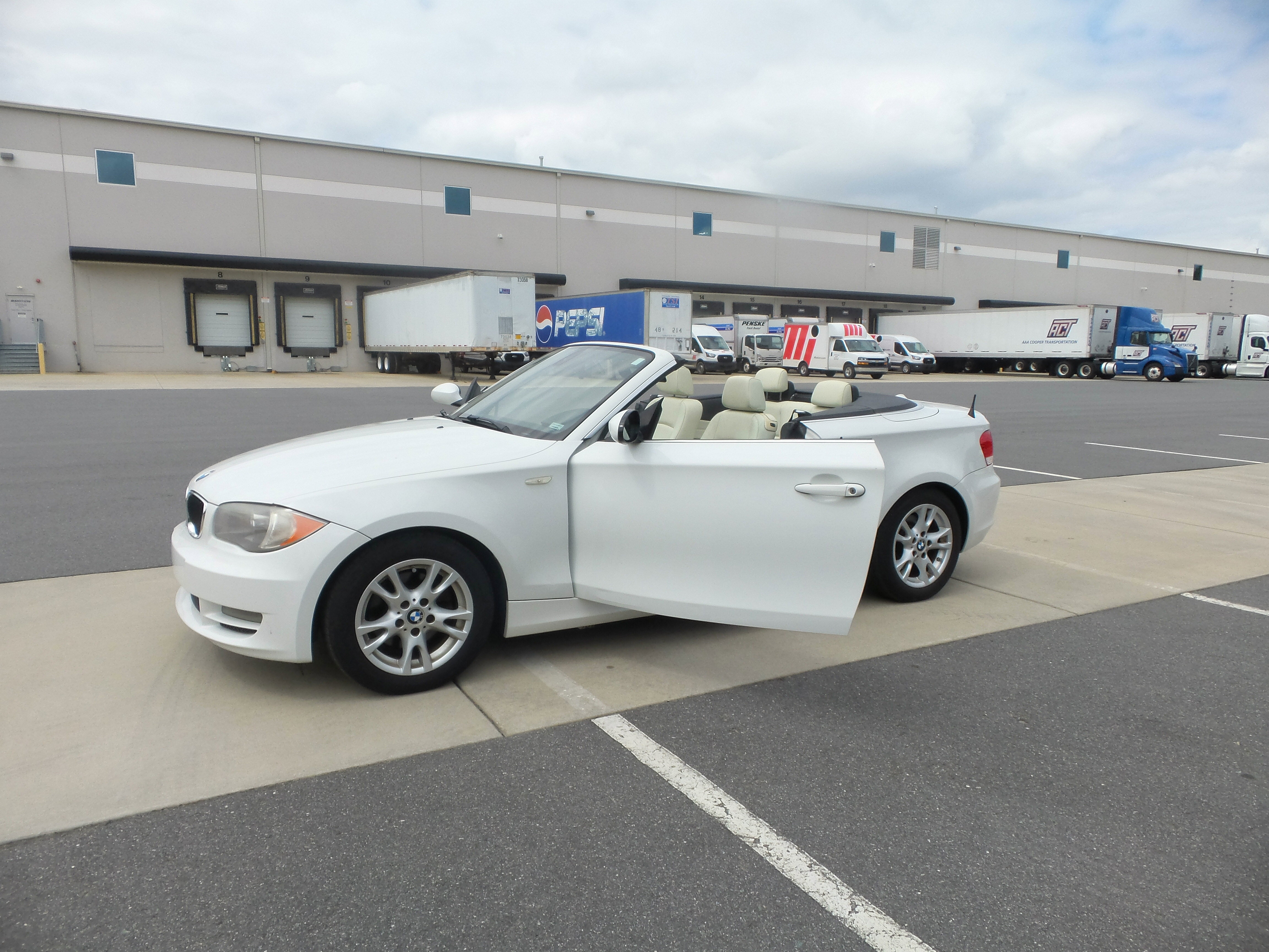Used 2009 BMW 128i Convertible image 61