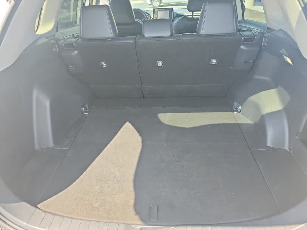 Used 2022 Toyota RAV4 XLE Premium FWD image 26