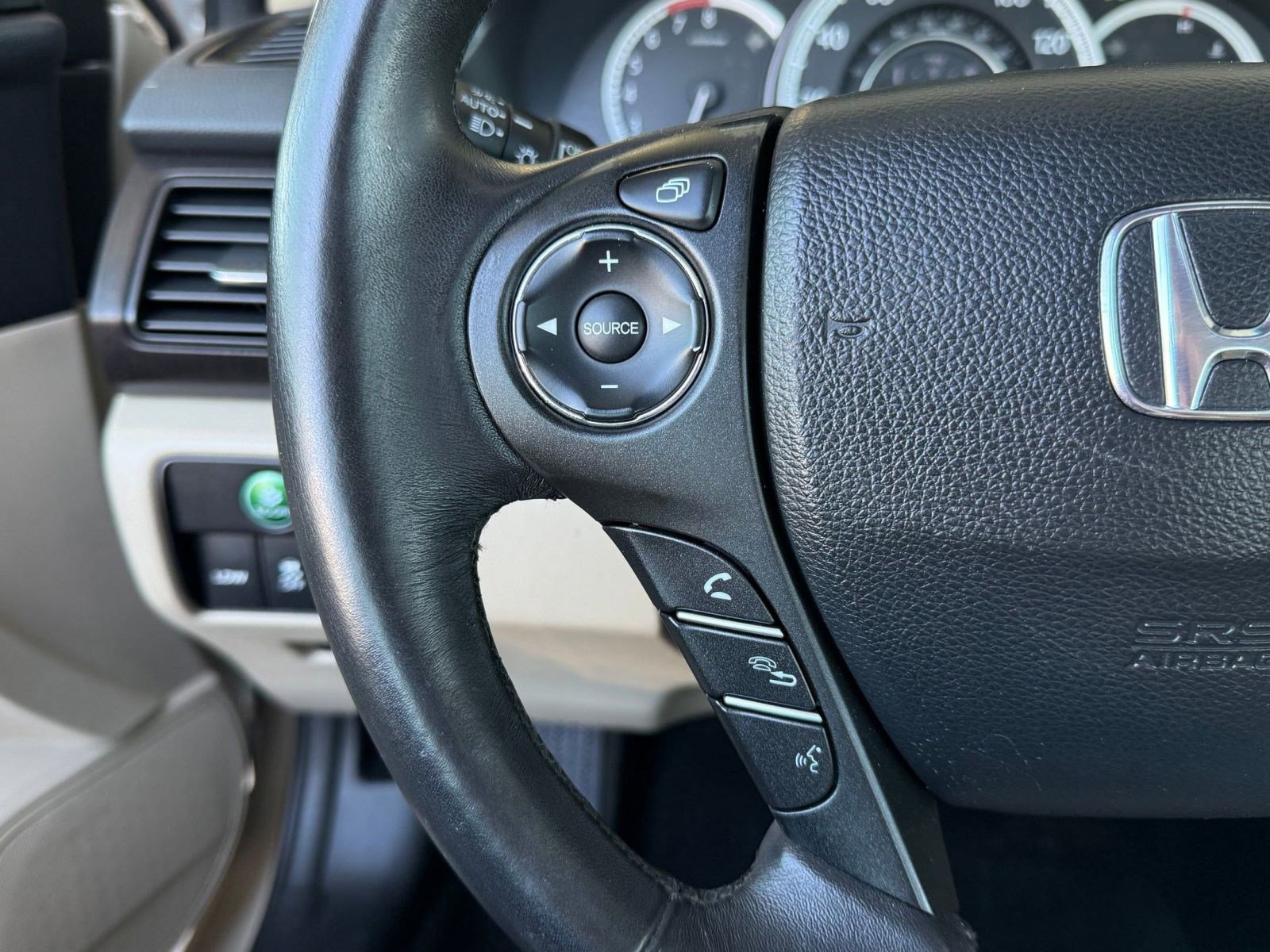 Used 2013 Honda Accord EX-L image 18