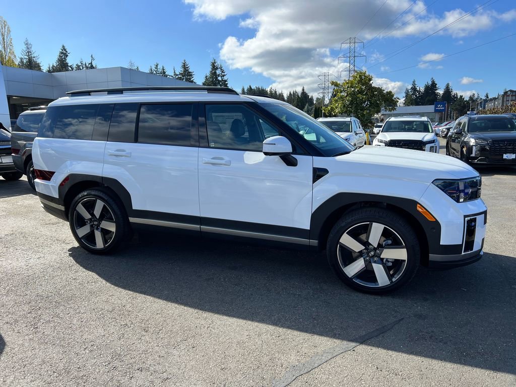 Used 2024 Hyundai Santa Fe Limited image 4