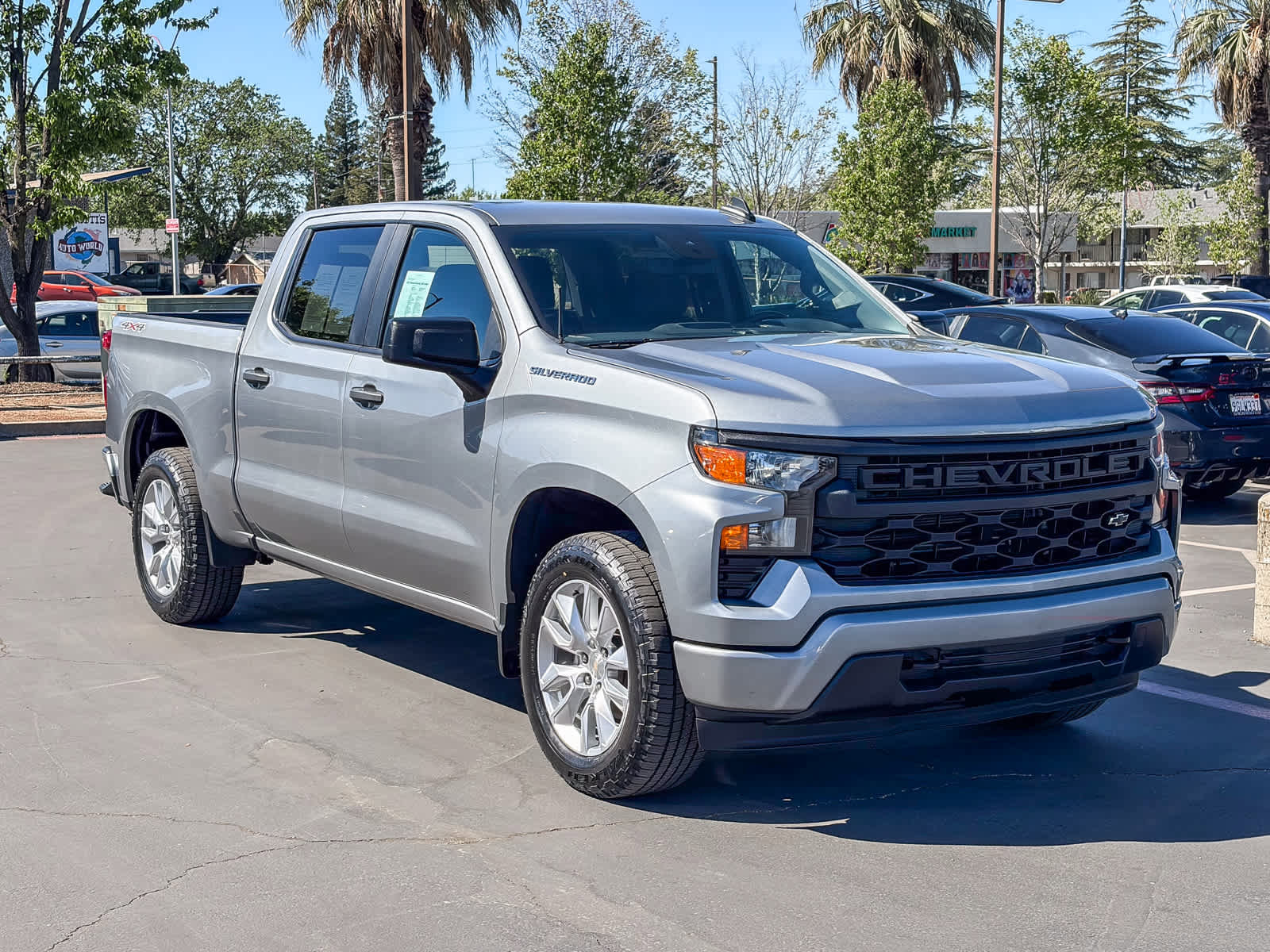 Used 2023 Chevrolet Silverado 1500 Custom AWD/4WD image 5