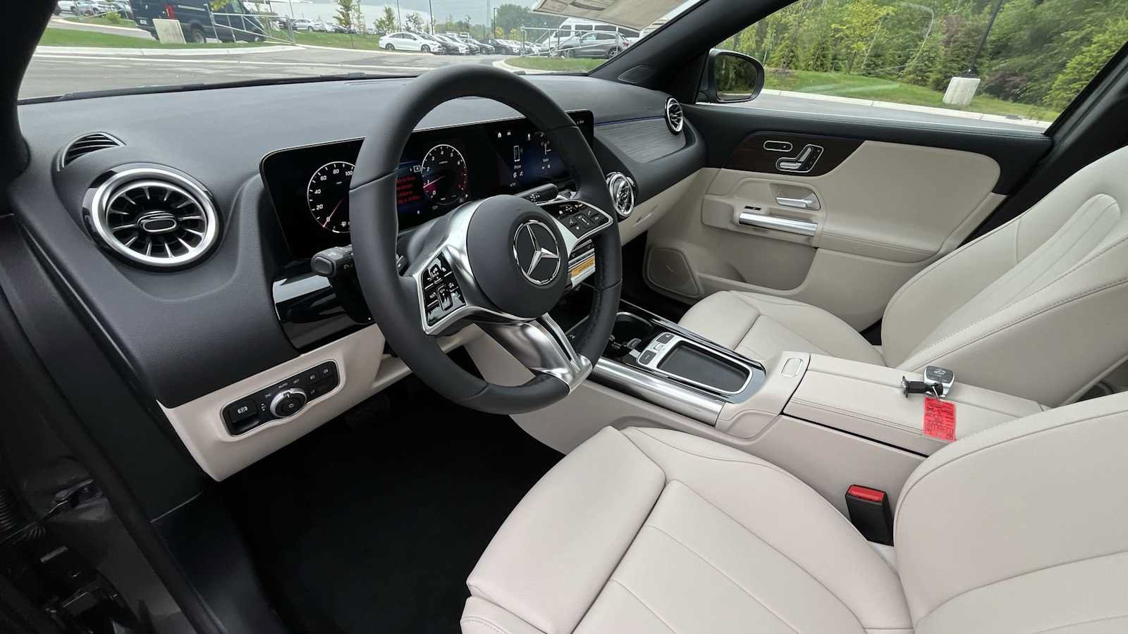 New 2026 Mercedes-Benz GLA 250 4MATIC image 14