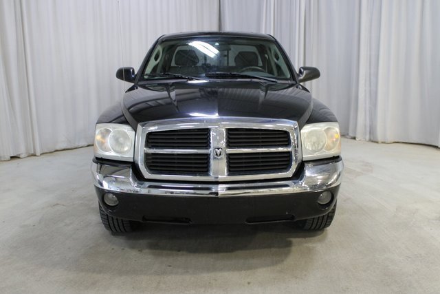 Used 2007 Dodge Dakota Laramie w/ Sun & Wheel Value Group image 2