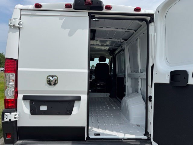 New 2025 RAM ProMaster 1500 w/ Convenience Group FWD image 26