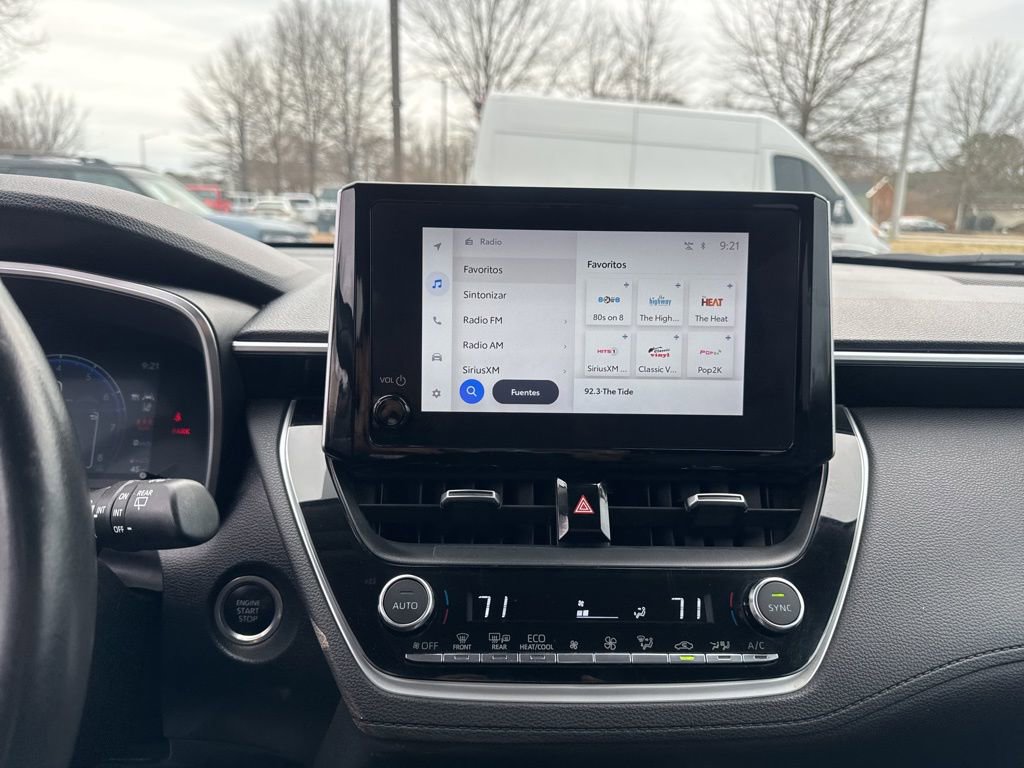 Used 2023 Toyota Corolla Cross XLE image 19