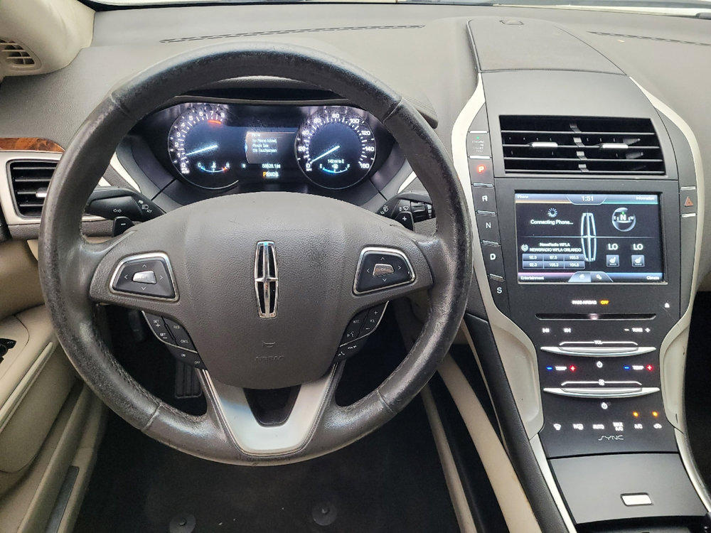 Used 2016 Lincoln MKZ image 22