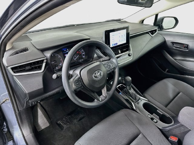 Used 2024 Toyota Corolla LE FWD image 17