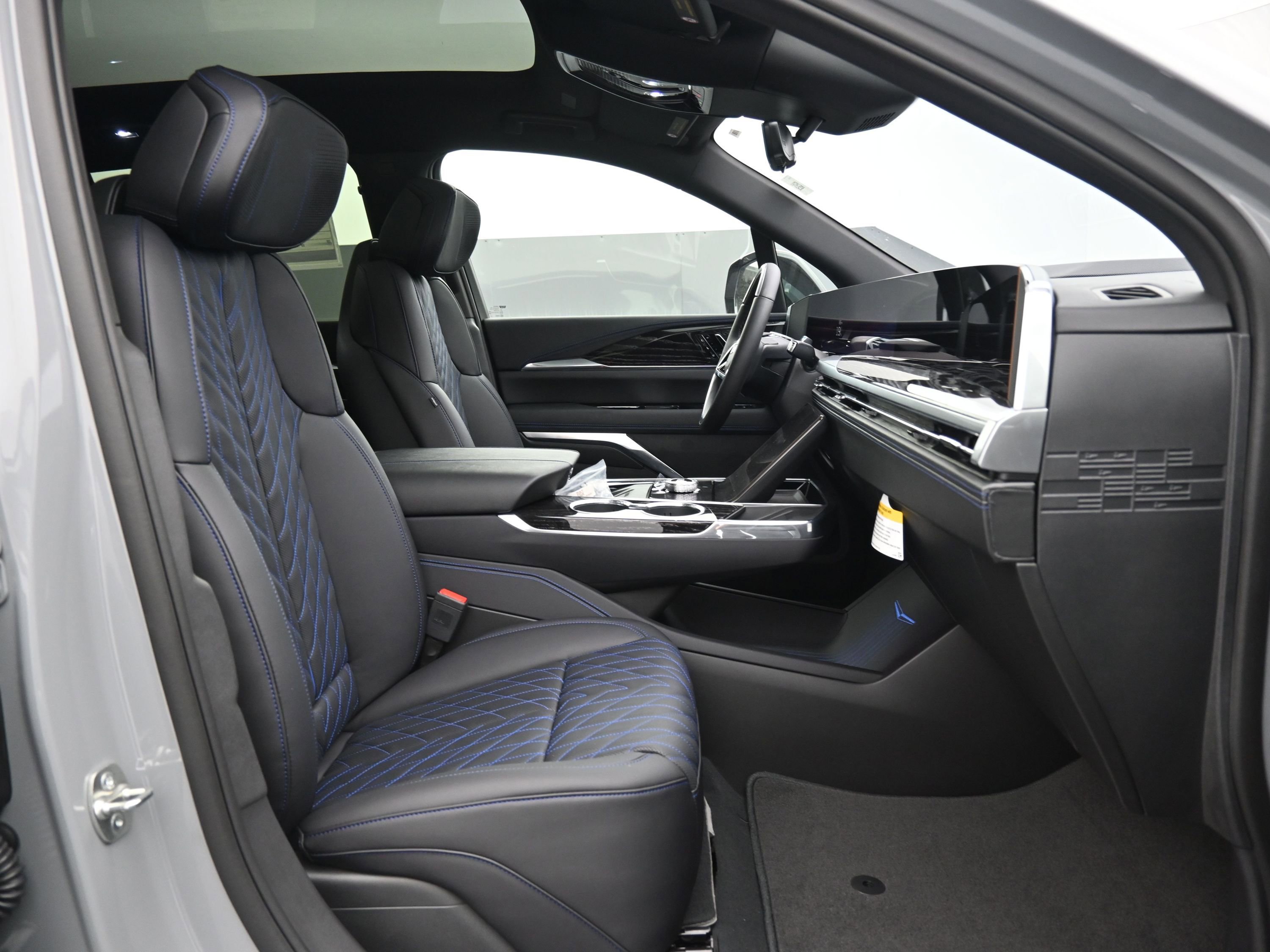 New 2026 Cadillac Escalade IQ Sport 1 w/ LPO, Floor Liner Package image 13