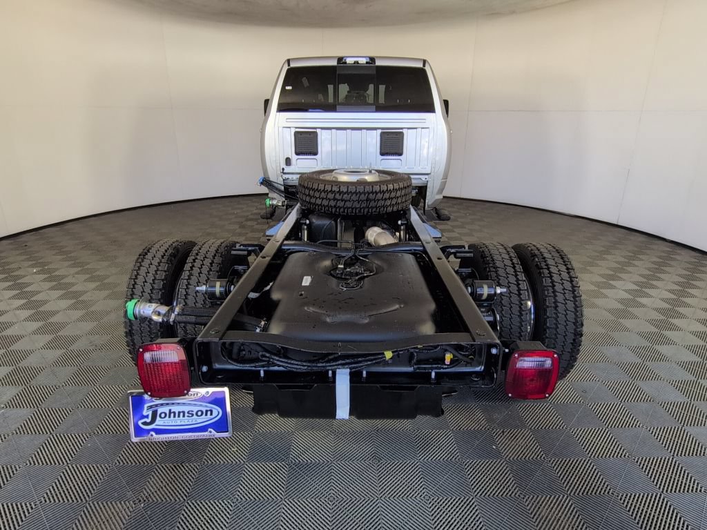 New 2026 RAM 5500 Tradesman AWD/4WD image 6
