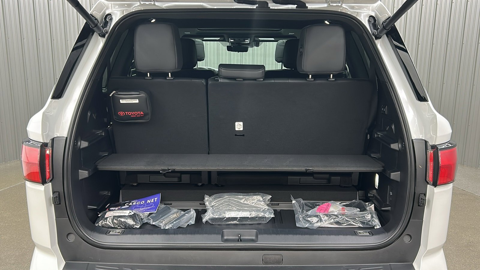 Used 2025 Toyota Sequoia Platinum image 17