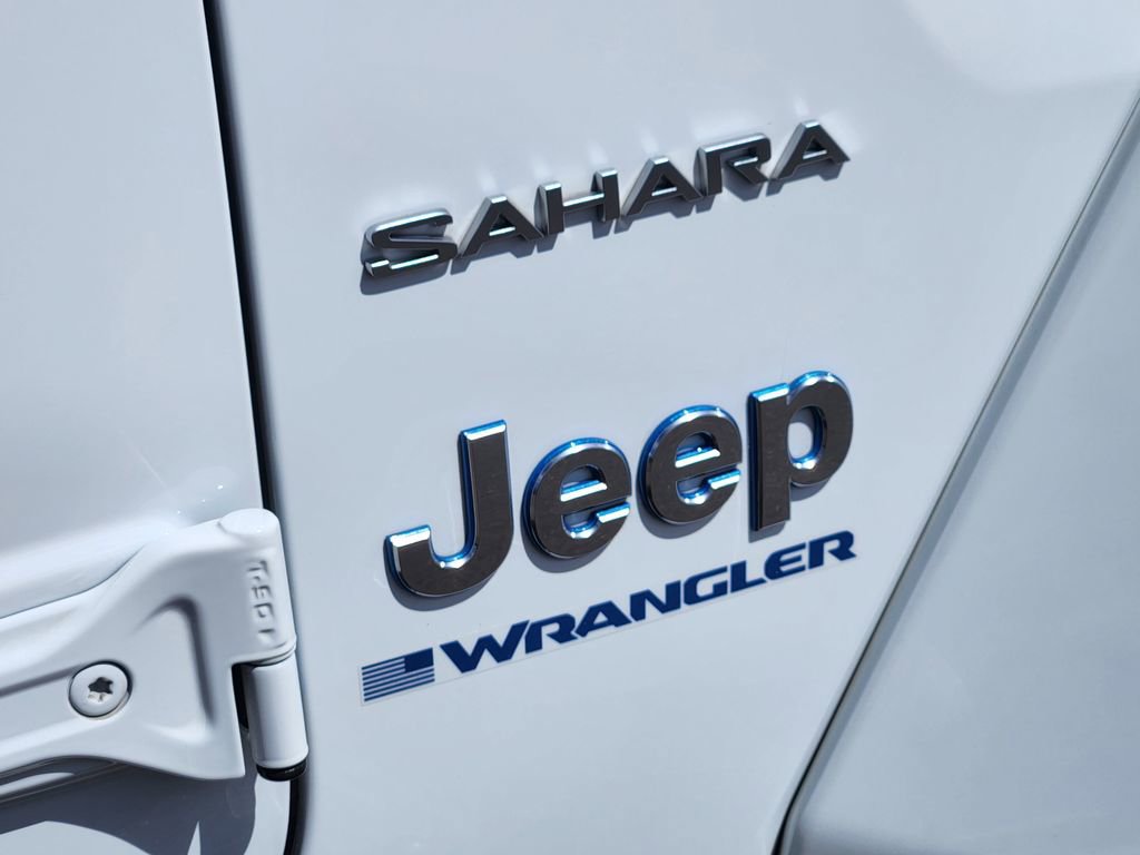 Used 2023 Jeep Wrangler Unlimited Sahara w/ Cold Weather Group image 31