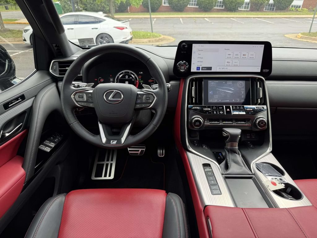 Used 2024 Lexus LX 600 F Sport AWD/4WD image 8