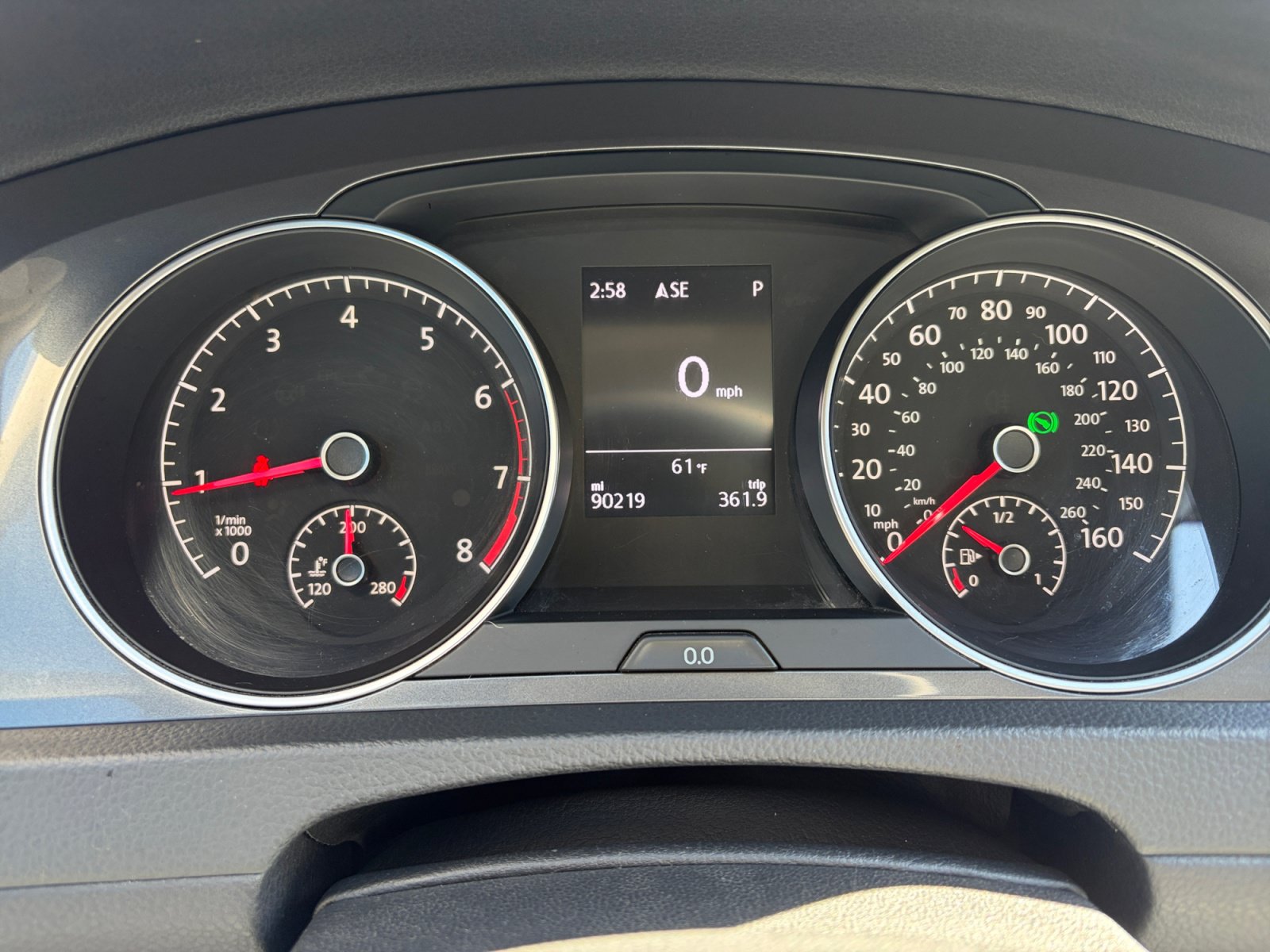 Used 2017 Volkswagen Golf Alltrack SE AWD/4WD image 10