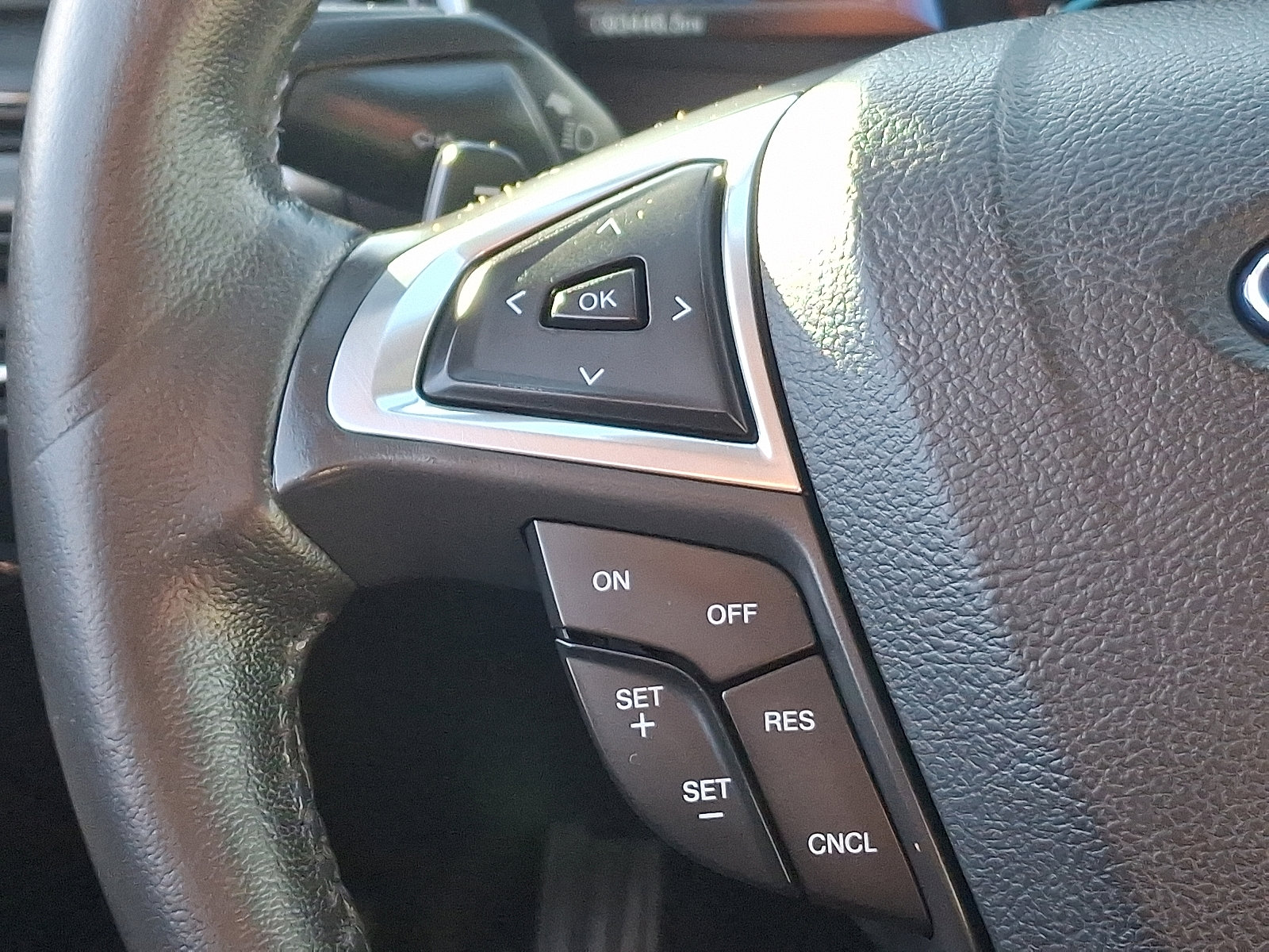 Used 2015 Ford Fusion Titanium image 21