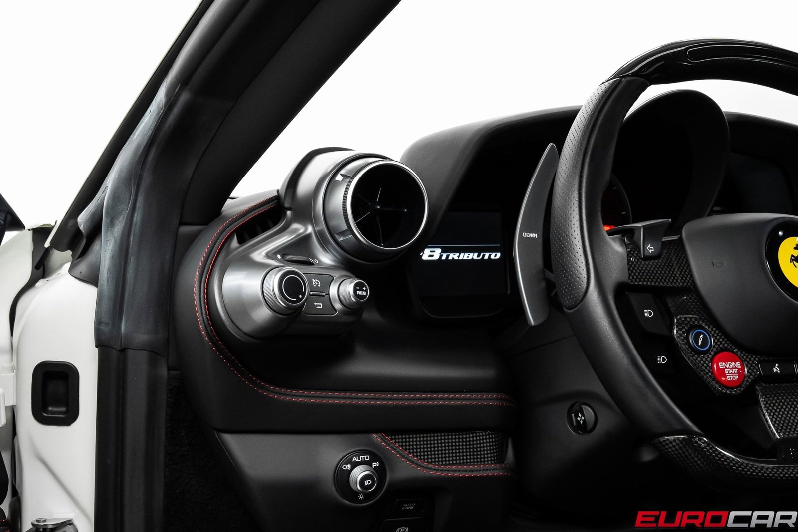 Used 2021 Ferrari F8 Tributo image 32