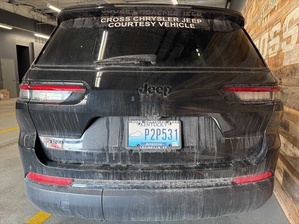 Used 2025 Jeep Grand Cherokee L Altitude image 20