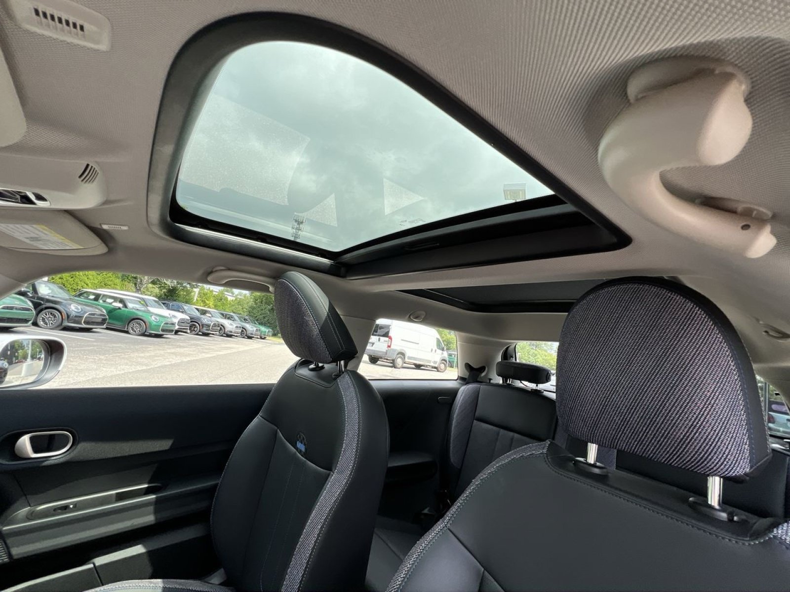 Used 2025 MINI Cooper S FWD image 29