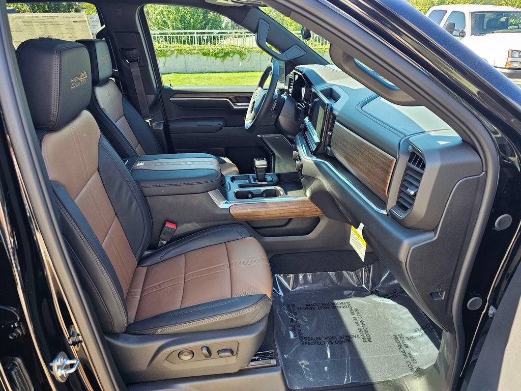 New 2026 Chevrolet Silverado 1500 High Country w/ Technology Package AWD/4WD image 11