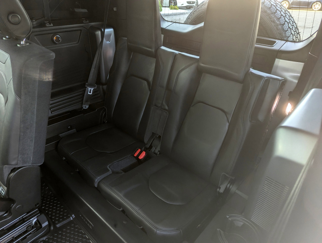 Used 2020 Land Rover Defender 110 X image 44