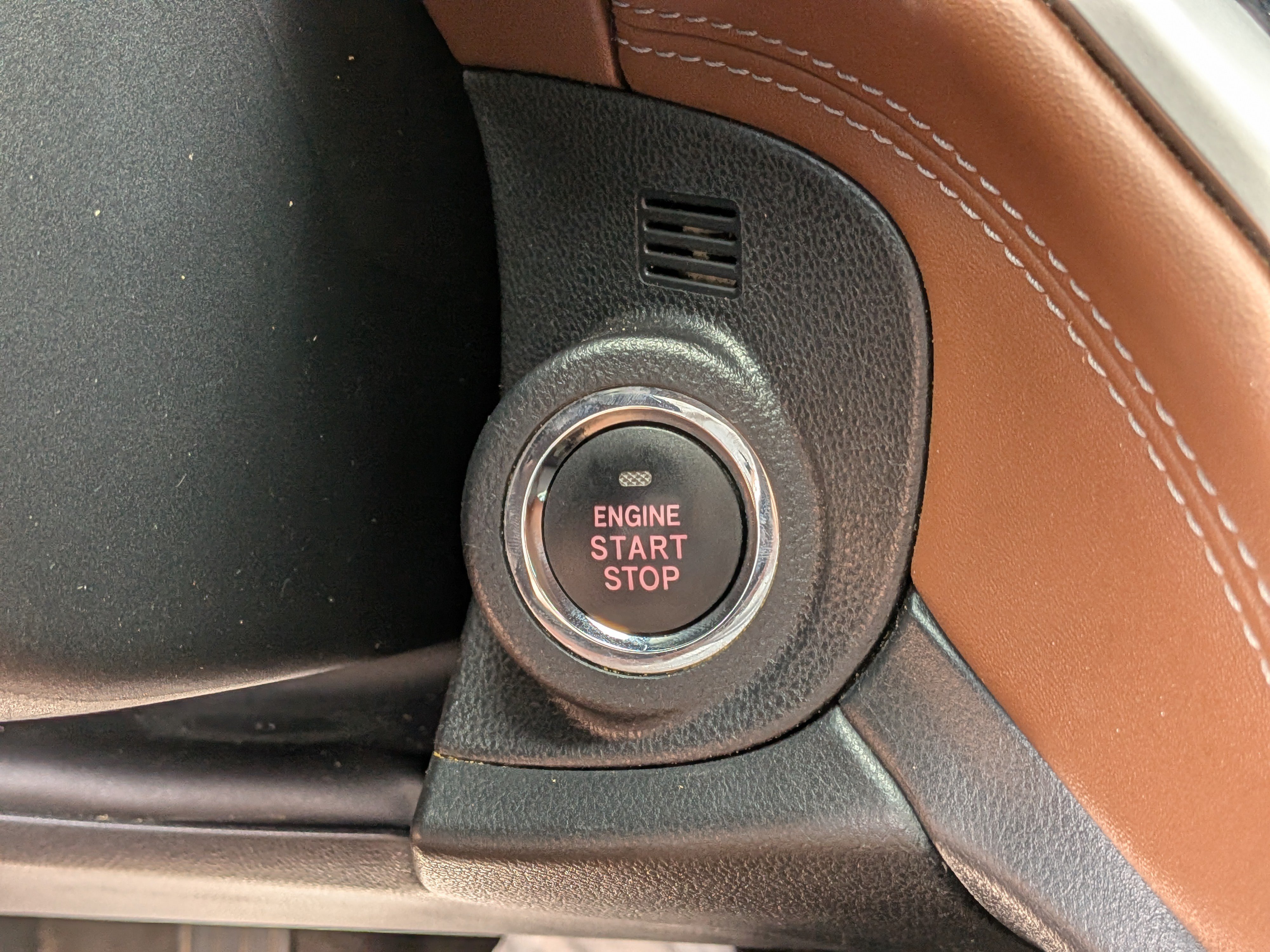 Used 2020 Subaru Outback Touring XT AWD/4WD image 31