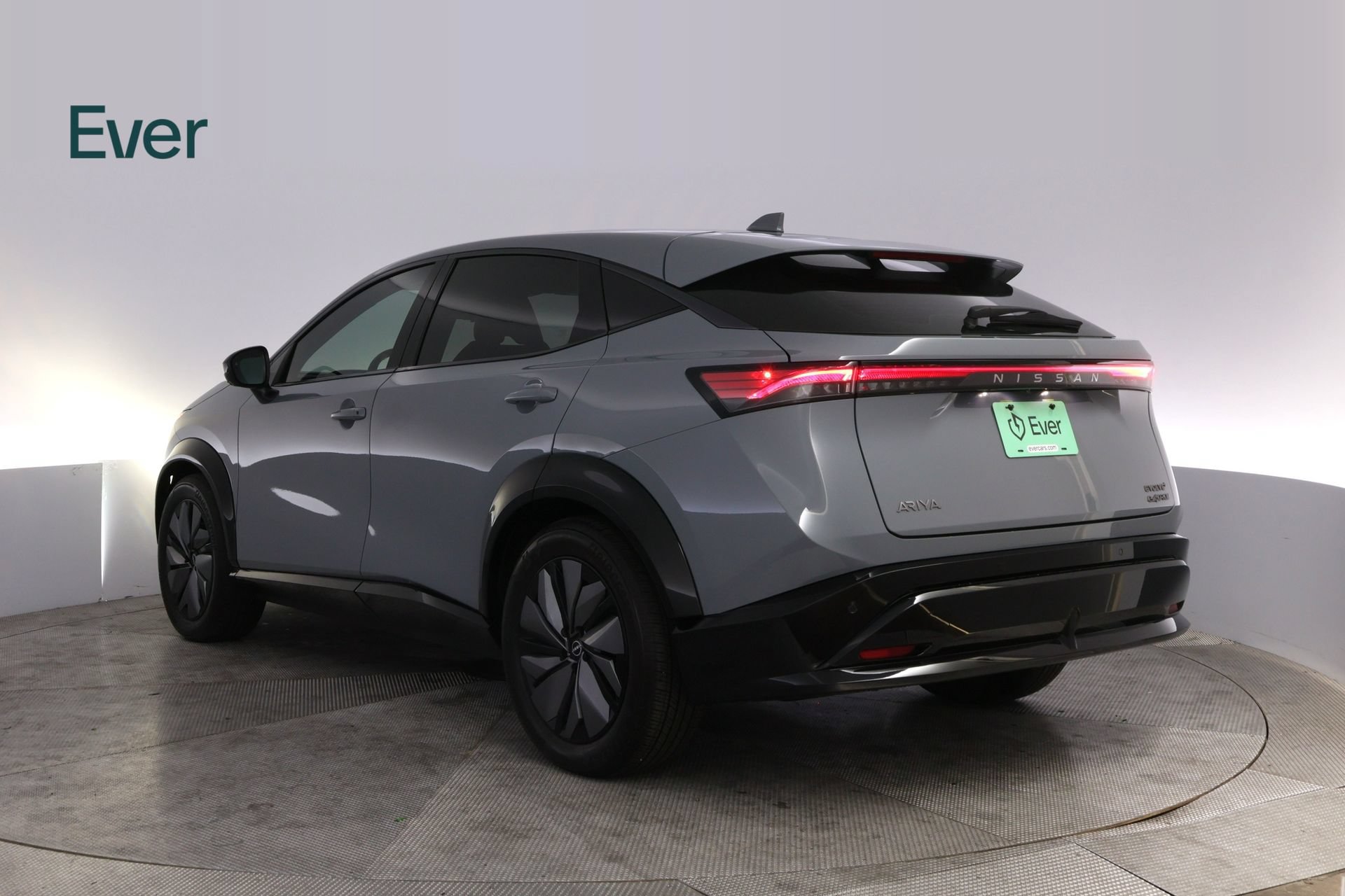 Used 2024 Nissan Ariya AWD image 17