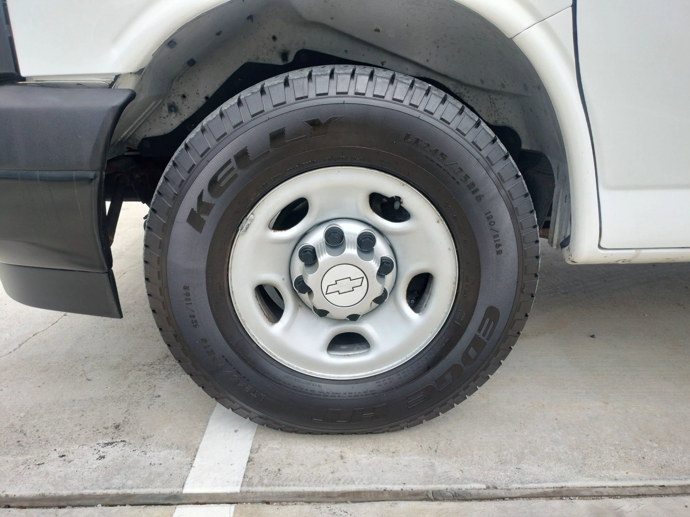 Used 2017 Chevrolet Express 2500 LS image 14