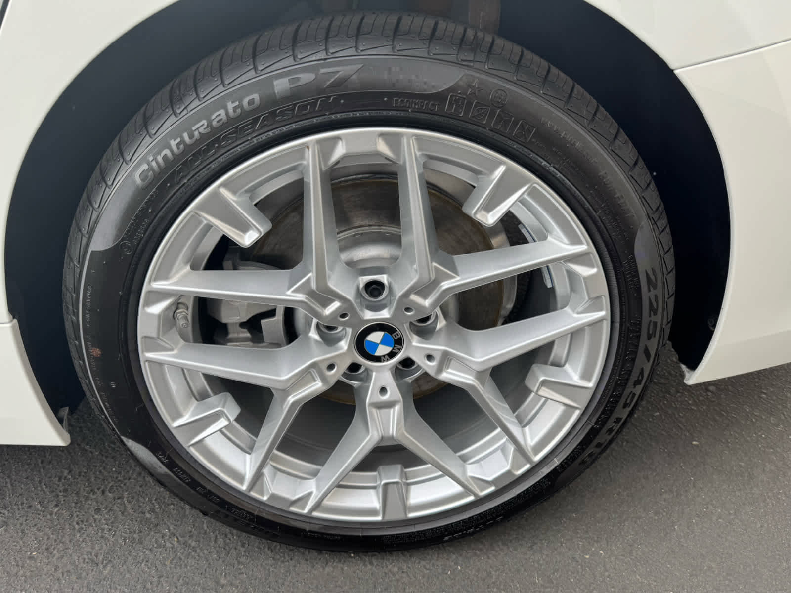 New 2026 BMW 330i Sedan w/ Convenience Package image 9