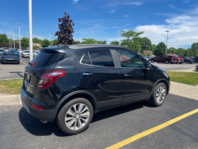 Used 2020 Buick Encore Preferred FWD image 2