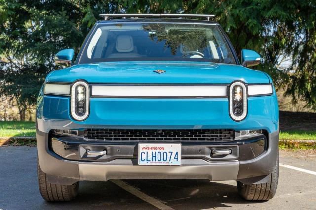 Used 2024 Rivian R1S Launch Edition image 11