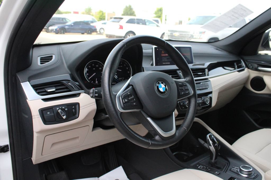 Used 2020 BMW X1 xDrive28i w/ Convenience Package AWD/4WD image 2
