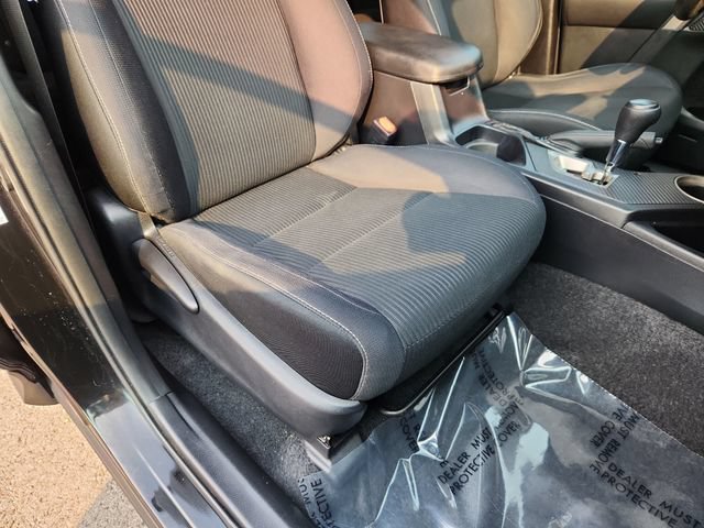 Used 2013 Toyota RAV4 XLE AWD/4WD image 23