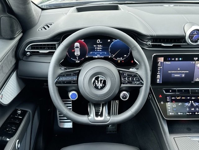 New 2025 Maserati Grecale Trofeo image 10