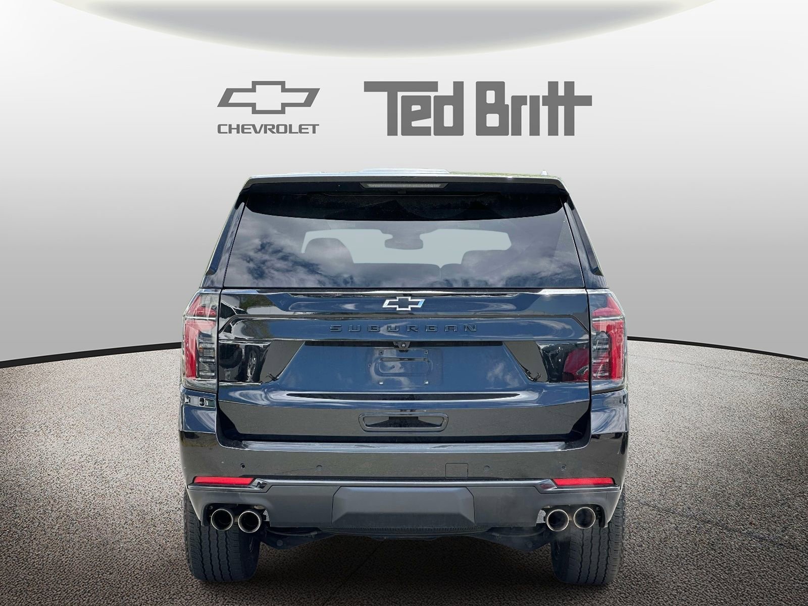 Certified 2025 Chevrolet Suburban Z71 AWD/4WD image 5