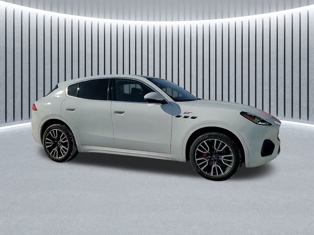 Certified 2024 Maserati Grecale GT image 4