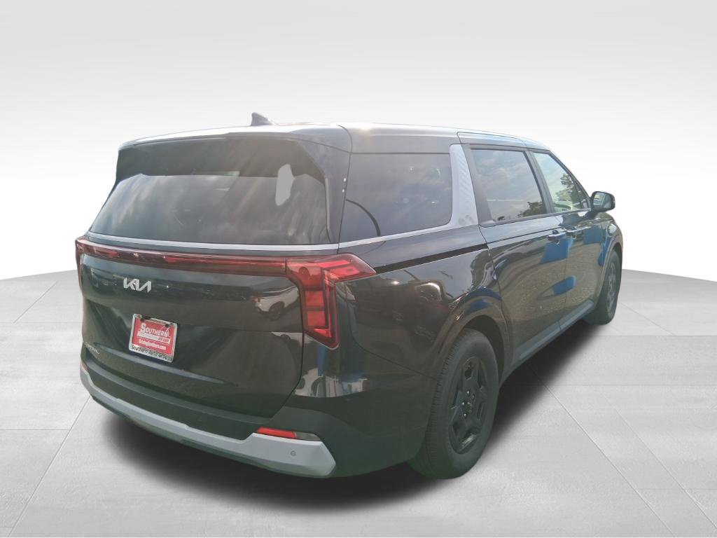 Certified 2026 Kia Carnival FWD image 7