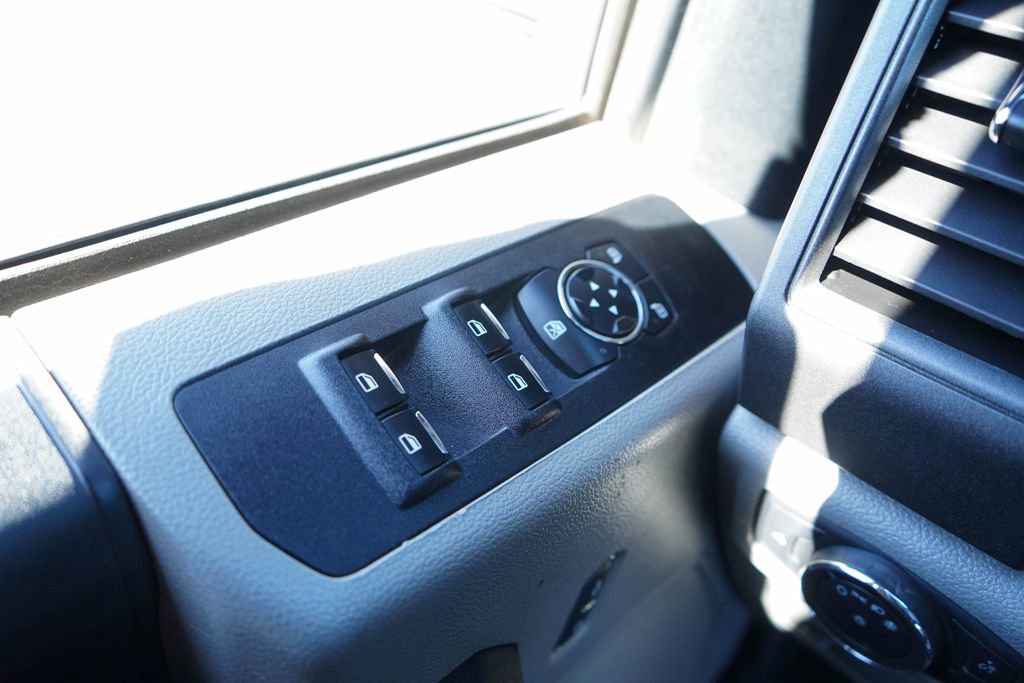 Used 2020 Ford F250 XL w/ Power Equipment Group image 25