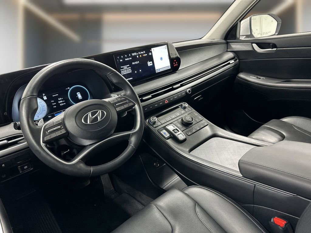 Used 2023 Hyundai Palisade Limited FWD image 12