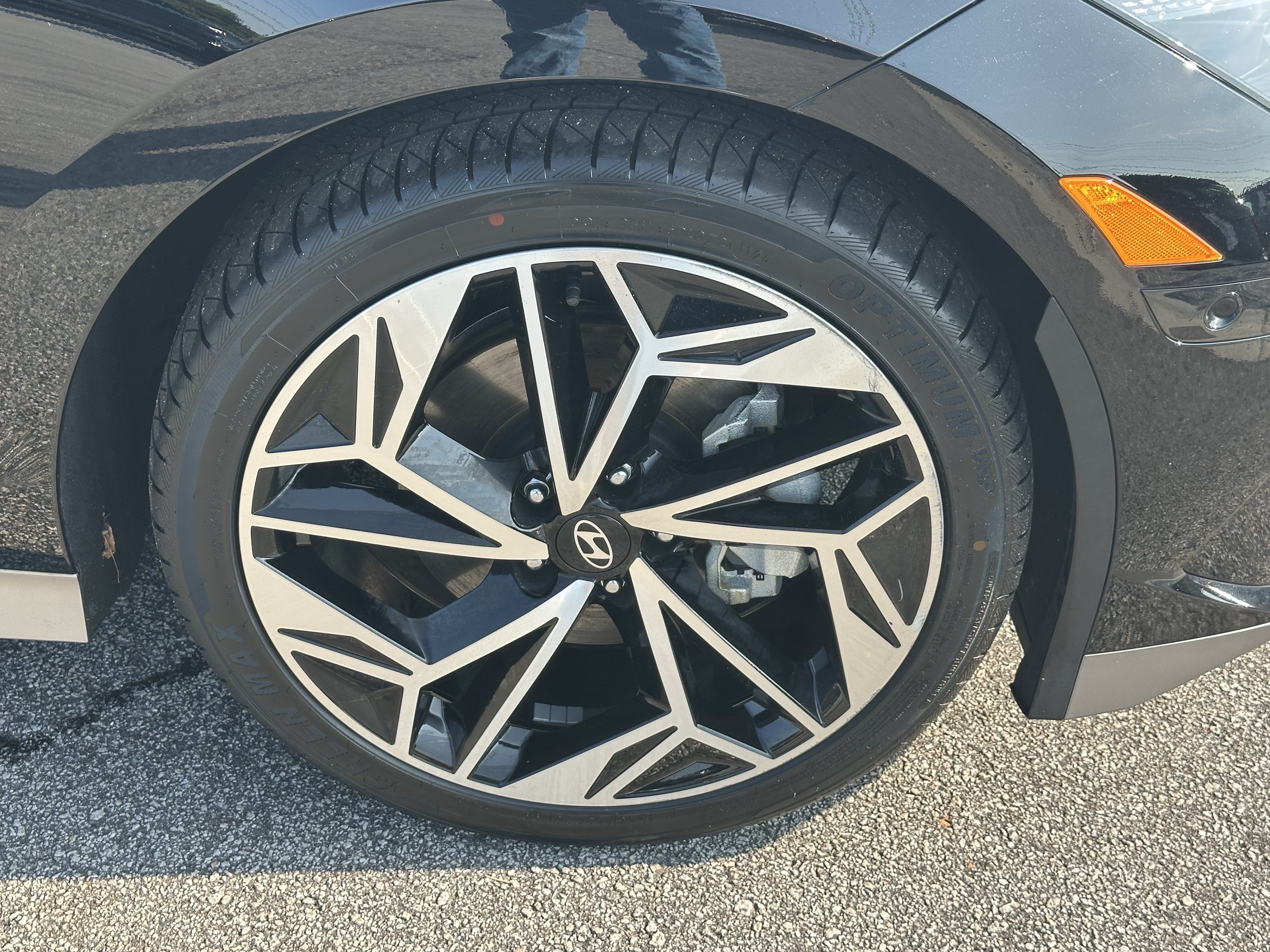 Used 2023 Hyundai Ioniq 6 Limited RWD image 13